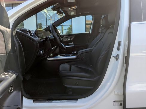 Used 2021 Mercedes-Benz GLA 250 4MATIC image 14