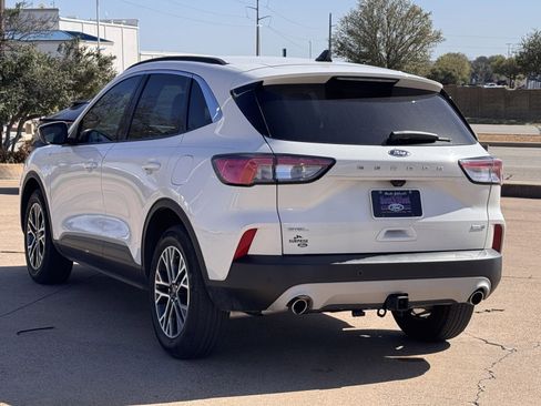 Used 2020 Ford Escape SEL image 6