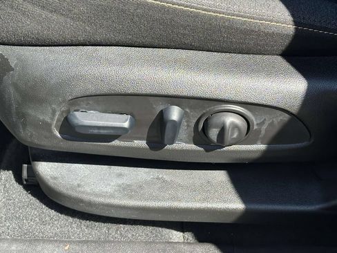 Used 2024 Chevrolet Equinox LT AWD/4WD image 15