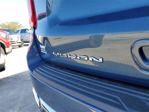 New 2026 GMC Yukon Elevation image 8