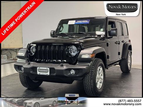 Used 2023 Jeep Wrangler Sport S image 4