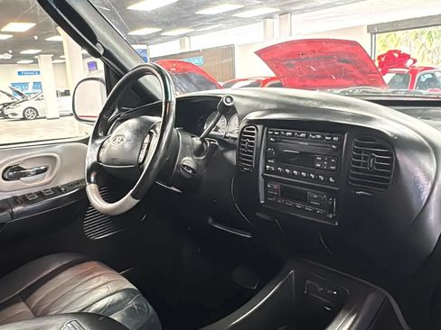 Used 2003 Ford F150 Harley-Davidson RWD image 11