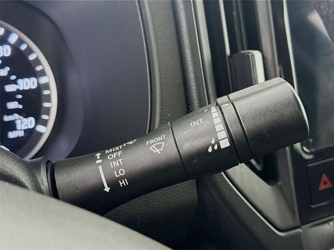 Used 2025 Nissan Frontier S RWD image 7