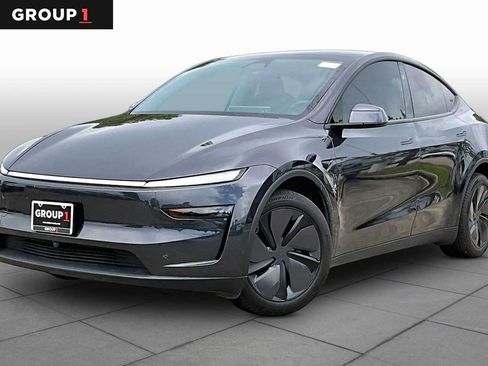 Used 2026 Tesla Model Y 2WD image 1