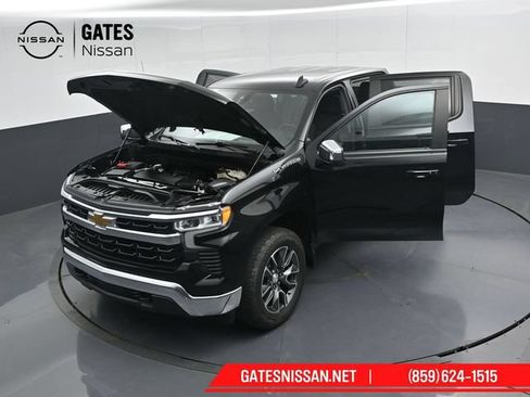 Used 2023 Chevrolet Silverado 1500 LT AWD/4WD image 53