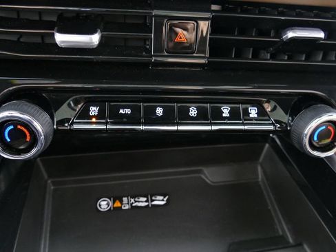 Used 2025 Chevrolet Tahoe High Country w/ Sun And Tow Package AWD/4WD image 19