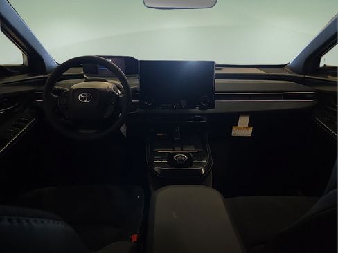 New 2026 Toyota C-HR AWD/4WD image 17