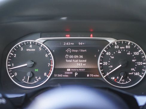 Used 2022 Nissan Pathfinder SV image 21