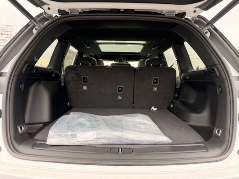 New 2025 Jeep Grand Cherokee Limited image 24