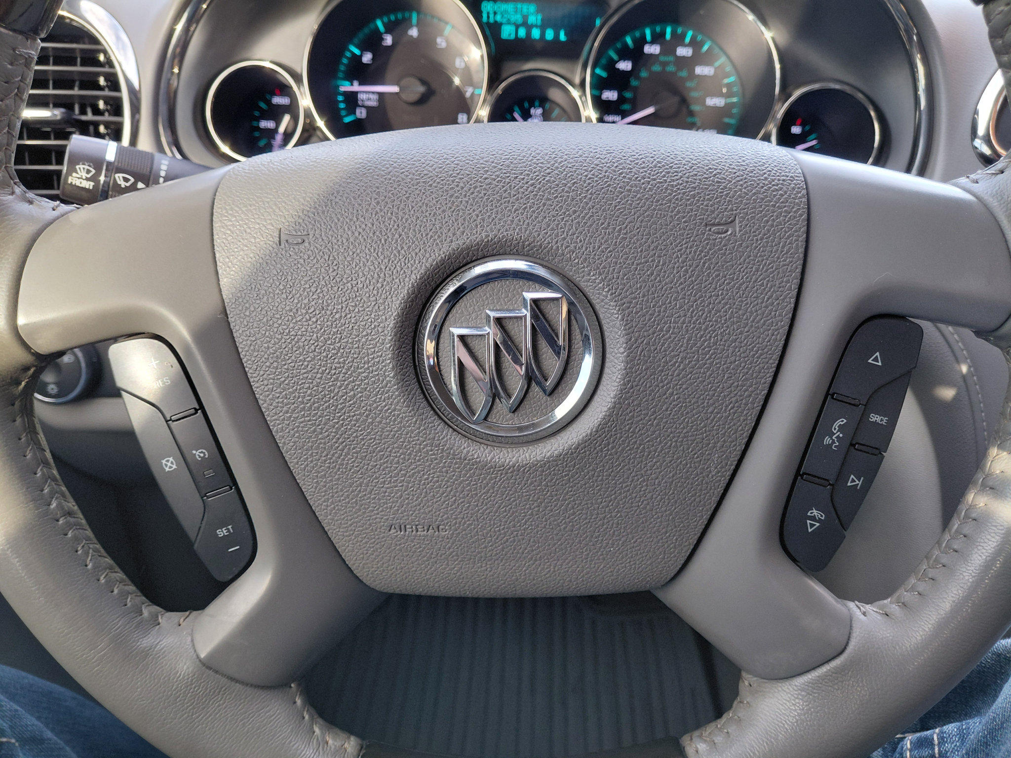 Used 2014 Buick Enclave Convenience FWD image 22