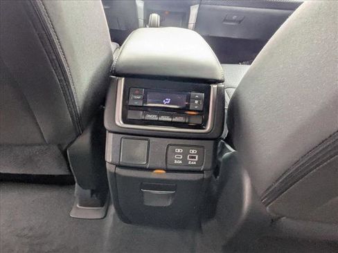 Certified 2024 Subaru Ascent Premium w/ Convenience Package image 13