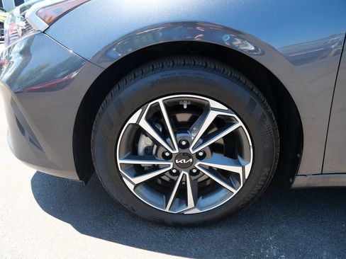 Used 2023 Kia Forte LXS FWD image 35