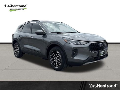 Used 2023 Ford Escape SE FWD image 3