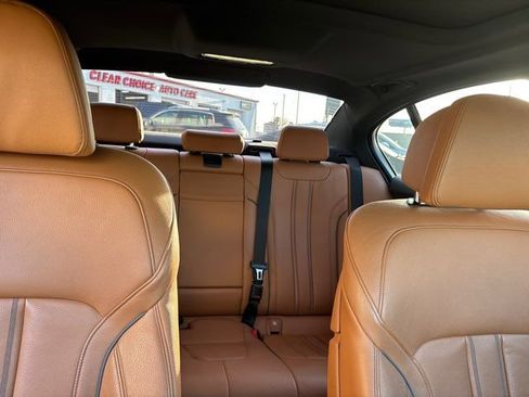 Used 2019 BMW M550i xDrive w/ Premium Package 2 image 59