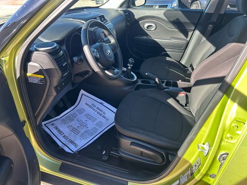 Used 2016 Kia Soul image 12