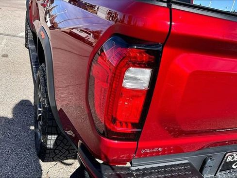 Used 2023 GMC Canyon AT4 w/ AT4 Premium Package image 31