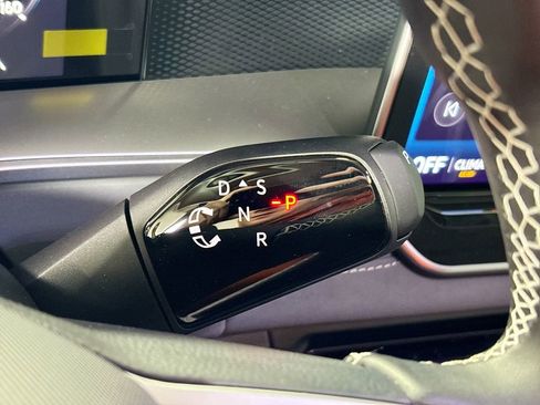 New 2026 Volkswagen Tiguan SE image 17