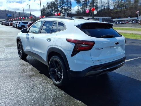 New 2026 Chevrolet Trax ACTIV image 4