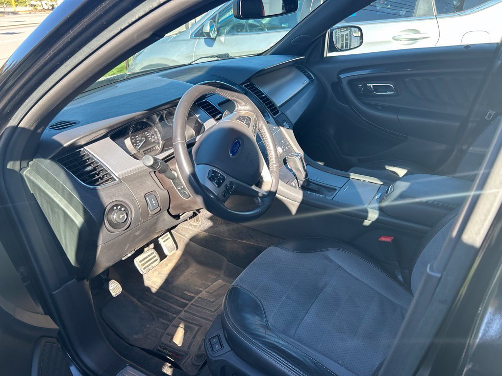Used 2015 Ford Taurus SHO AWD/4WD image 7