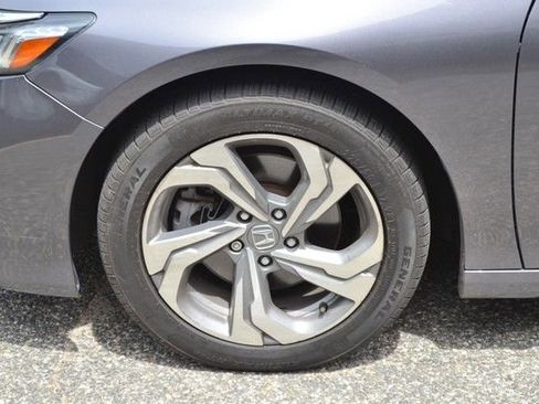 Used 2019 Honda Accord EX-L image 13