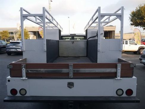 Used 2008 Ford F550 2WD Regular Cab Super Duty image 9