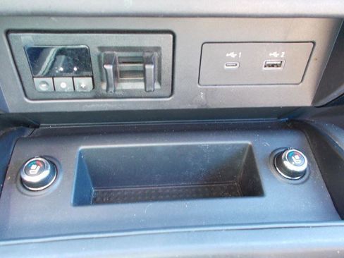 Used 2023 Nissan Titan Platinum Reserve w/ Moonroof Package image 24