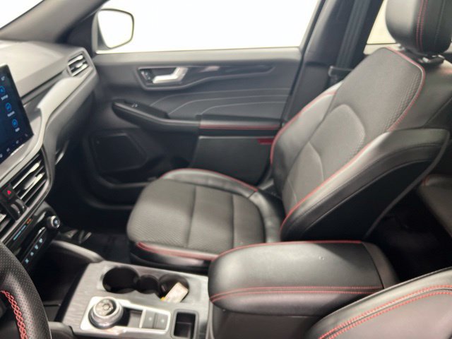 Used 2023 Ford Escape ST-Line w/ Tech Pack #1 AWD/4WD image 22