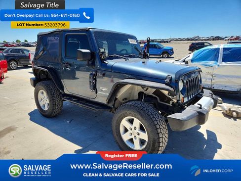 Used 2008 Jeep Wrangler Sahara w/ Dual Top Group AWD/4WD image 5