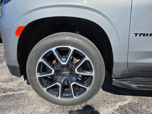 Used 2023 Chevrolet Tahoe RST AWD/4WD image 31