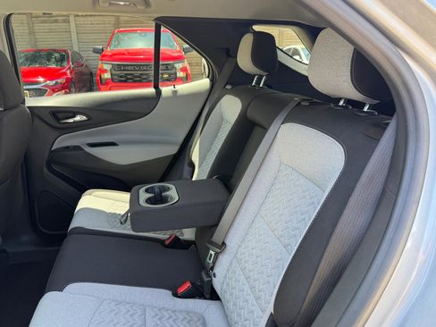 Used 2023 Chevrolet Equinox LS w/ LS Convenience Package FWD image 20
