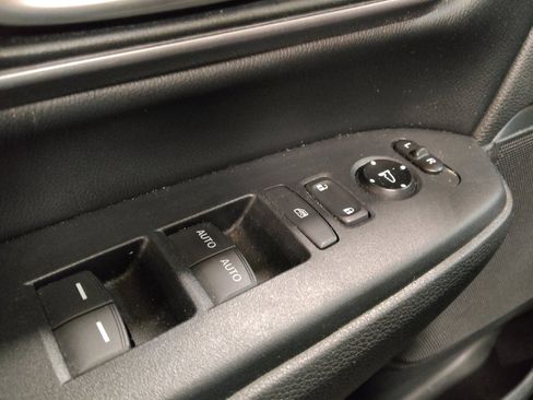 Used 2017 Honda CR-V EX-L image 27