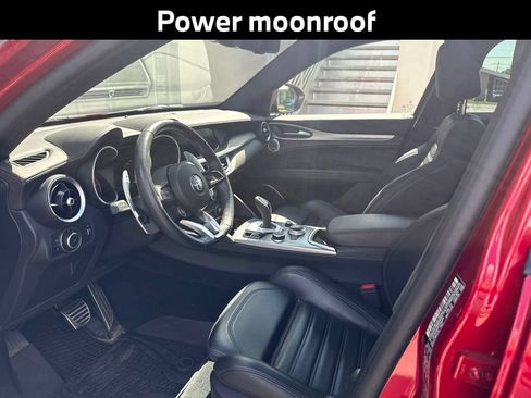Used 2023 Alfa Romeo Stelvio Veloce AWD/4WD image 8