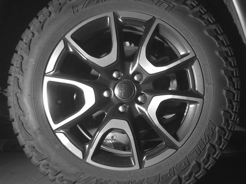 Used 2025 Jeep Compass Trailhawk AWD/4WD image 14