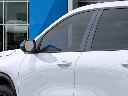 New 2026 Chevrolet Traverse RS w/ LPO, Floor Liner Package image 12