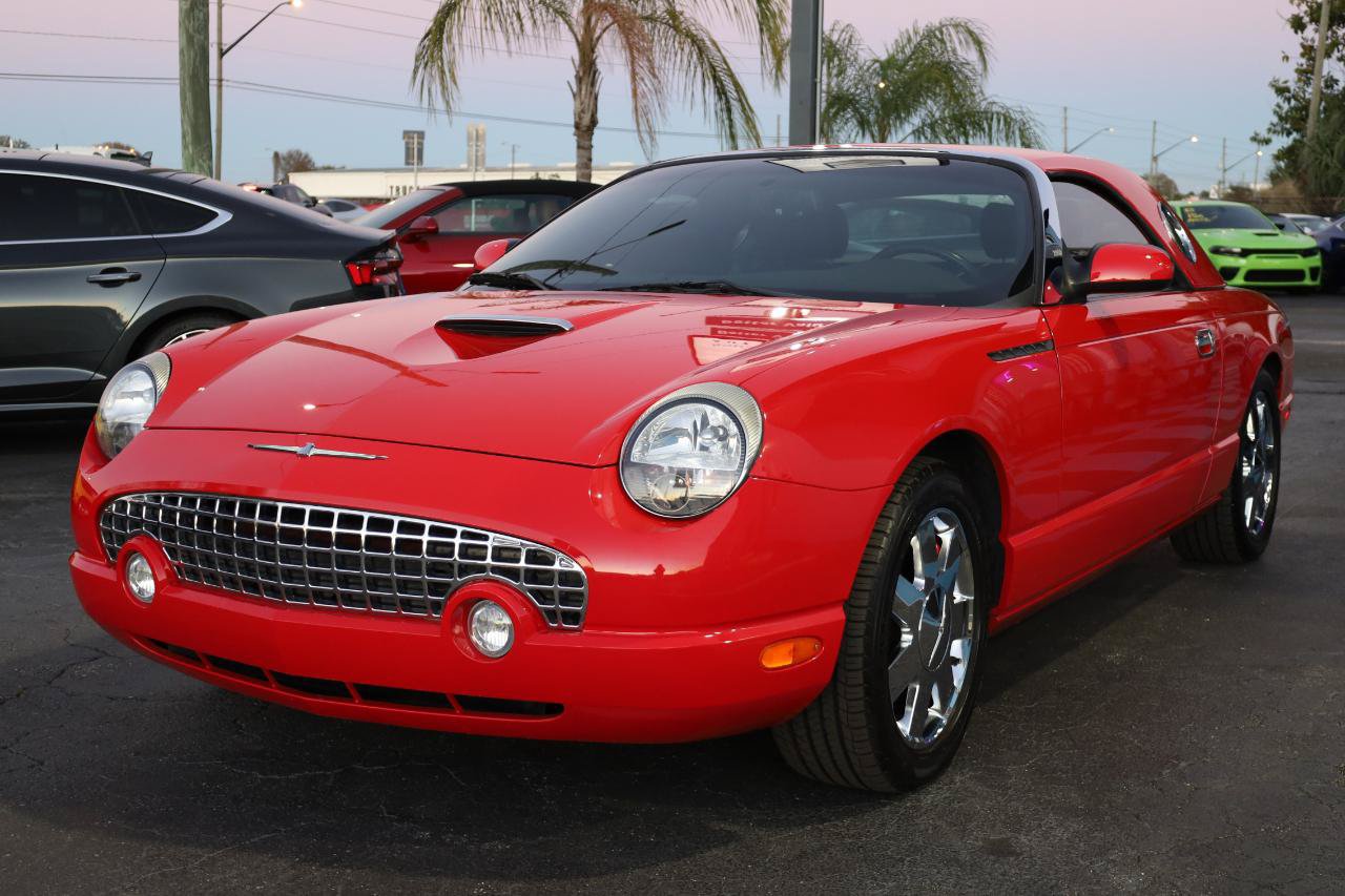 Used 2002 Ford Thunderbird RWD image 2