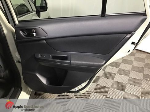 Used 2014 Subaru Crosstrek 2.0i Premium w/ Moonroof Package image 17