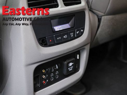 Used 2016 Honda Pilot Touring image 23