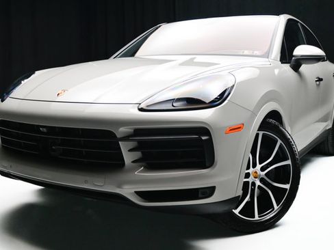 Used 2021 Porsche Cayenne S image 28