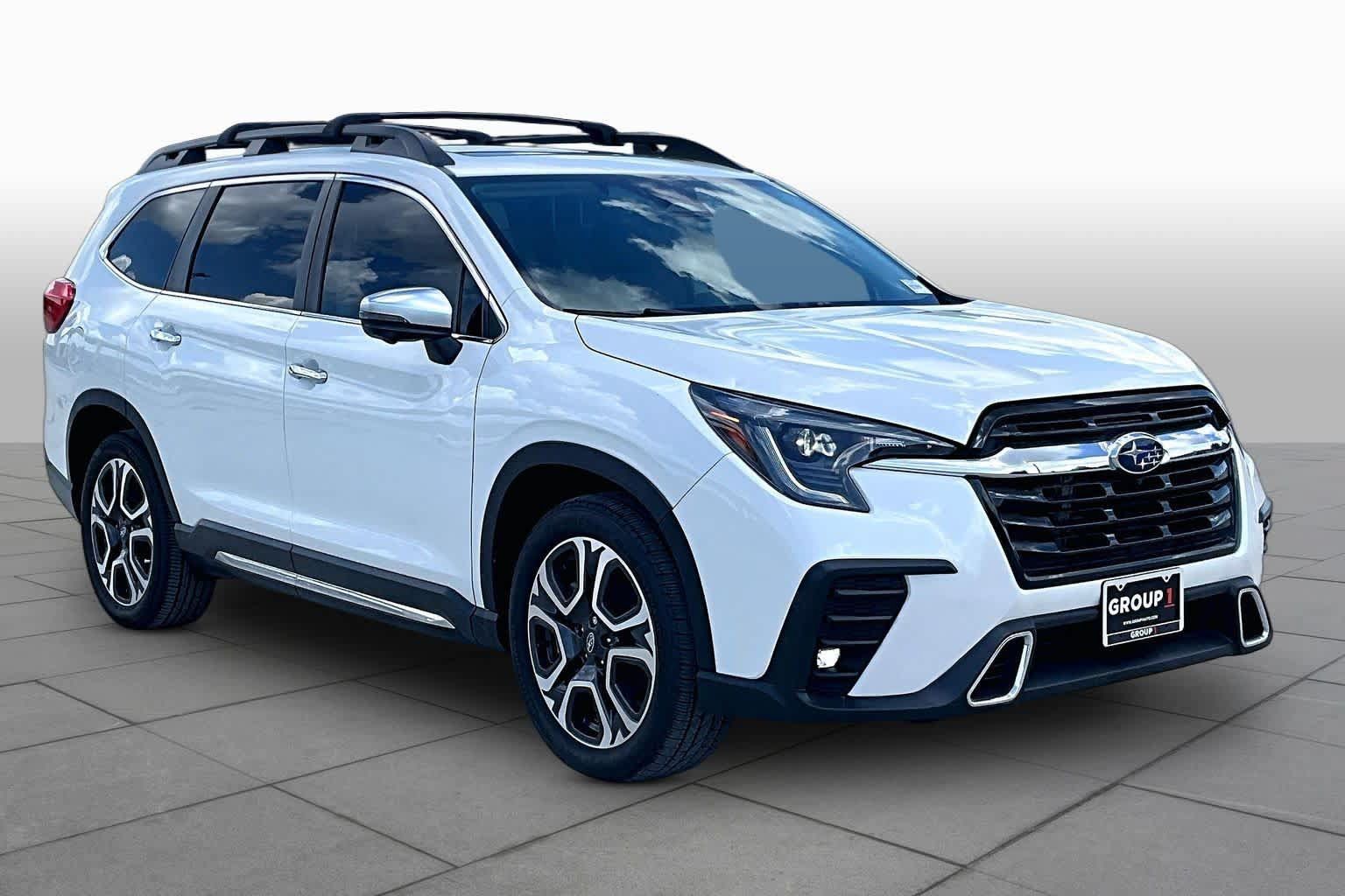Used 2023 Subaru Ascent Touring AWD/4WD image 6