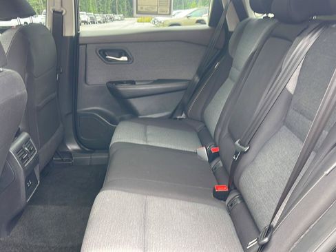 Used 2023 Nissan Rogue SV FWD image 31