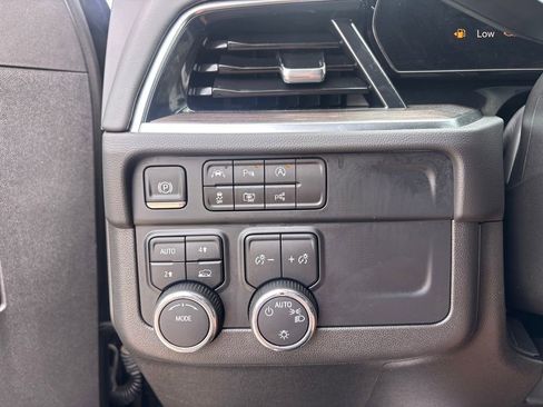 Used 2025 Chevrolet Tahoe LT image 16