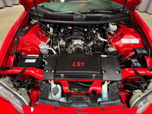 Used 1998 Chevrolet Camaro Z28 w/ Preferred Equipment Group 2 RWD image 26