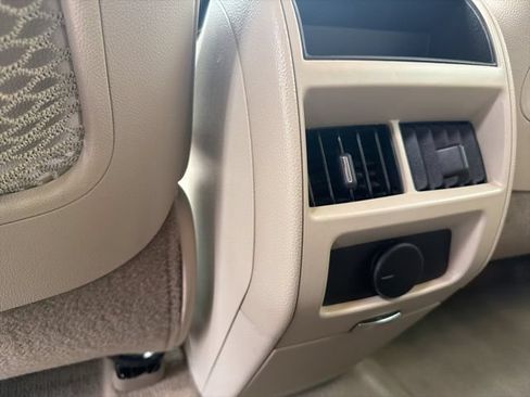 Used 2014 Cadillac SRX Luxury FWD image 28