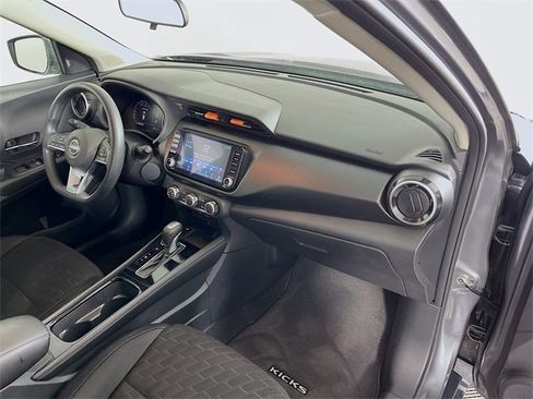 Used 2024 Nissan Kicks SV image 26