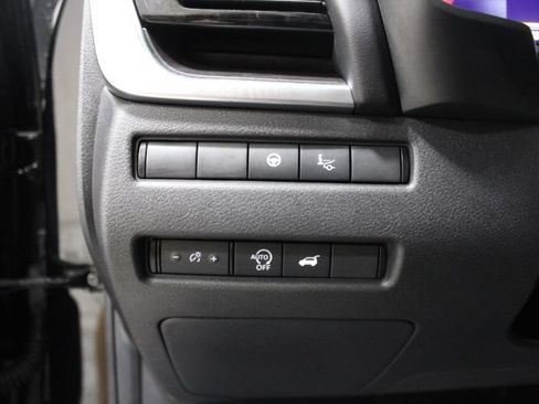 Used 2023 Nissan Rogue Platinum AWD/4WD image 41