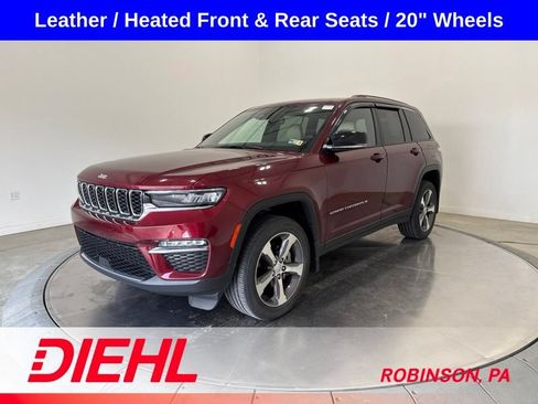 Used 2023 Jeep Grand Cherokee Limited w/ MOPAR Finishing Package AWD/4WD image 3
