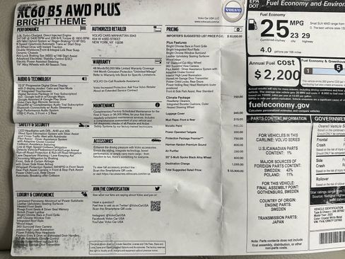 Used 2023 Volvo XC60 B5 Plus image 42