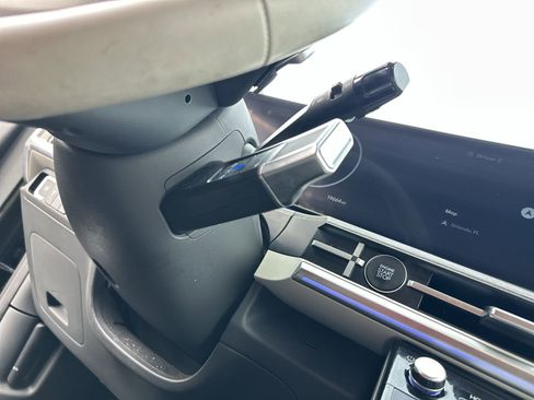 Used 2024 Hyundai Santa Fe Limited image 15