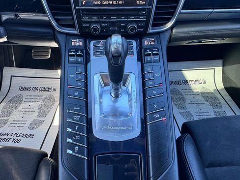 Used 2016 Porsche Panamera GTS image 27
