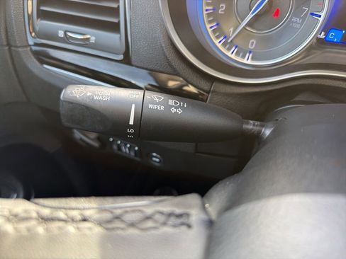 Used 2023 Chrysler 300 Touring RWD image 28